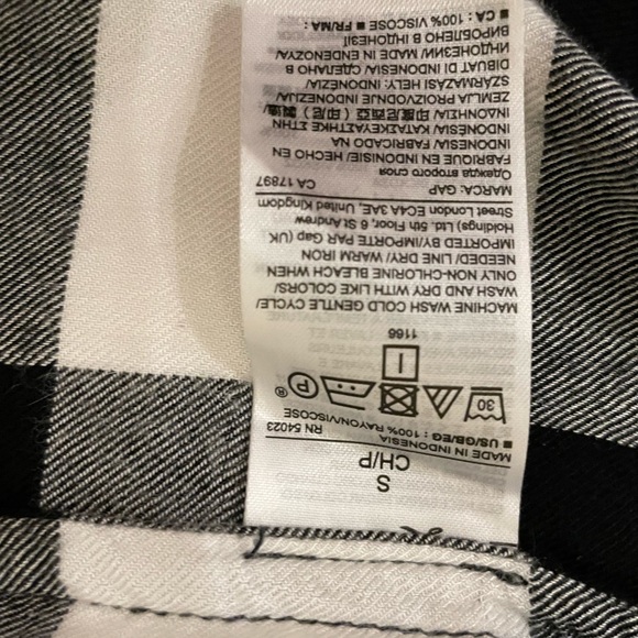 Gap black/white plaid flannel dress. Size S. - Picture 7 of 8